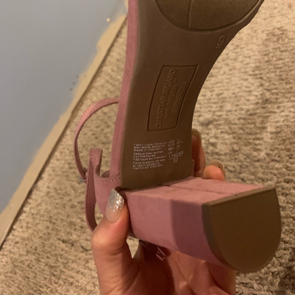 Pink High Heels - Picture 3 of 3